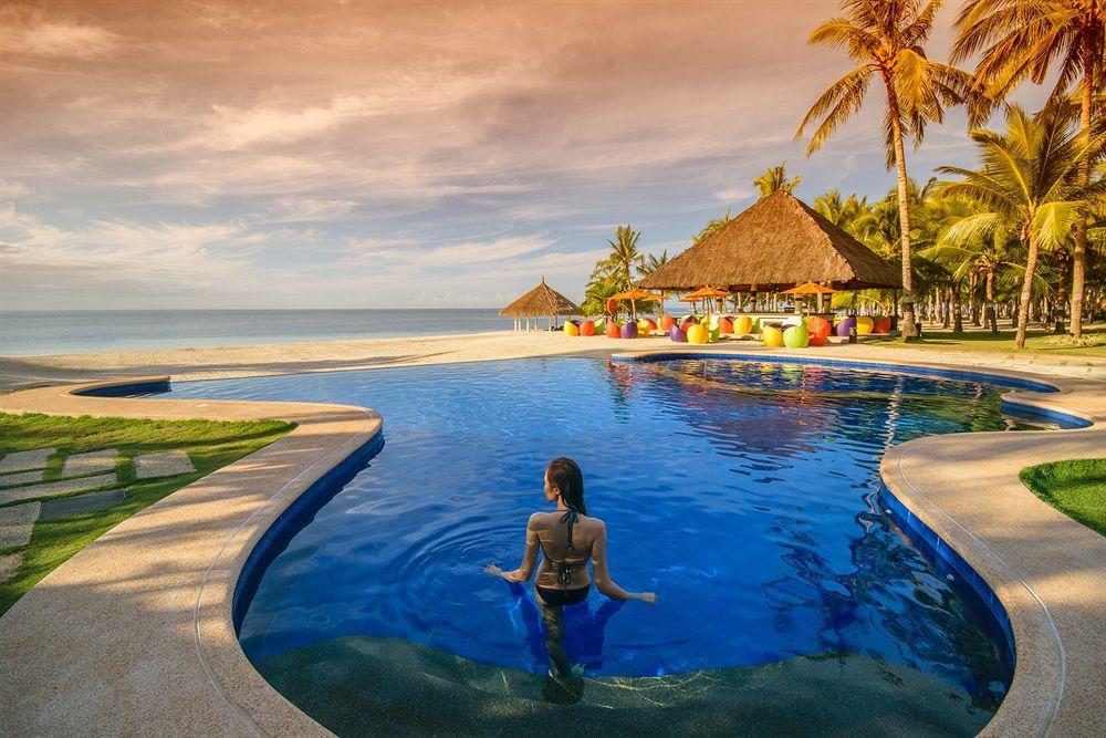 Oceanica Resort Panglao, Bohol Dış mekan fotoğraf Infinity pool at the beach