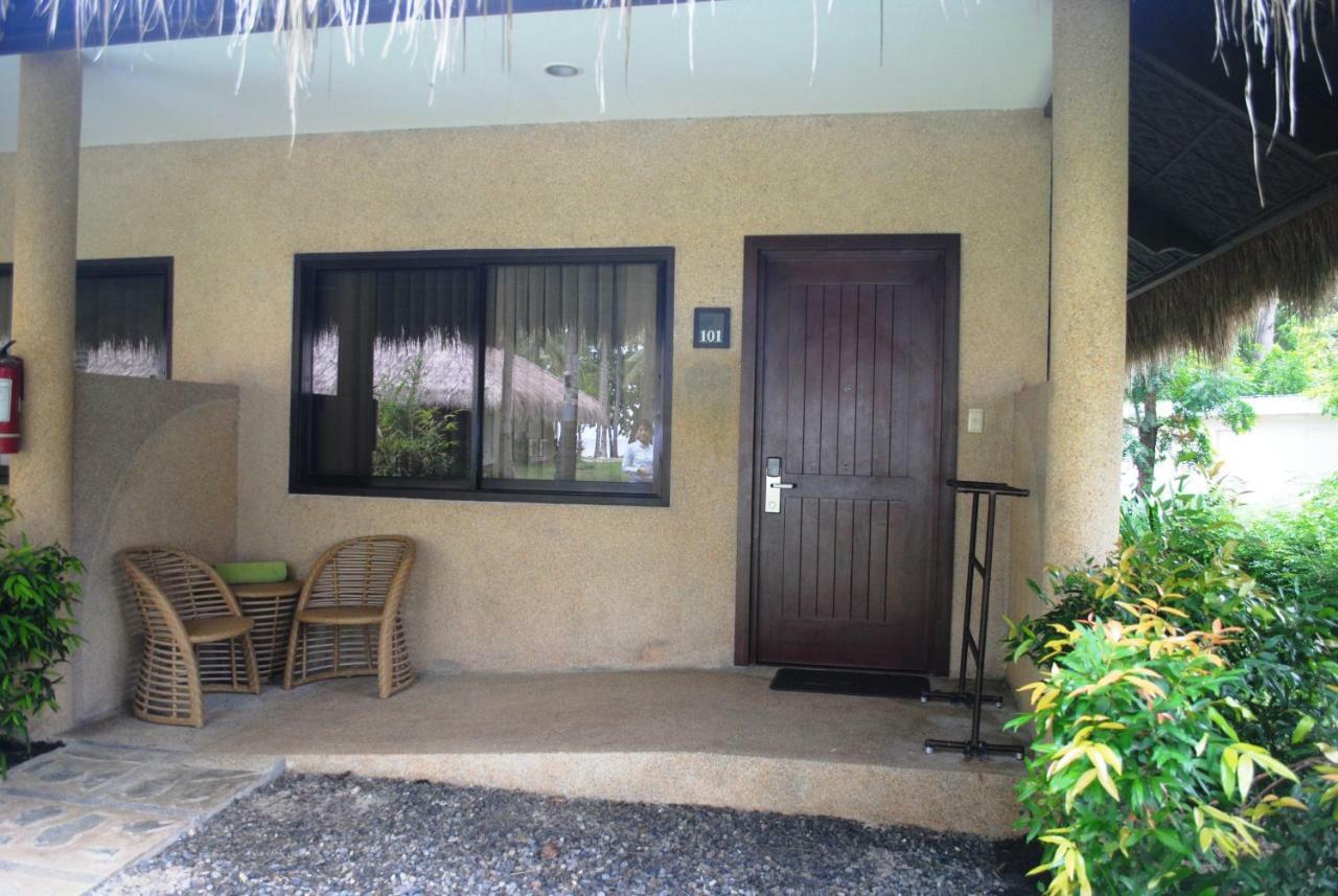 Oceanica Resort Panglao, Bohol Dış mekan fotoğraf A room at the resort